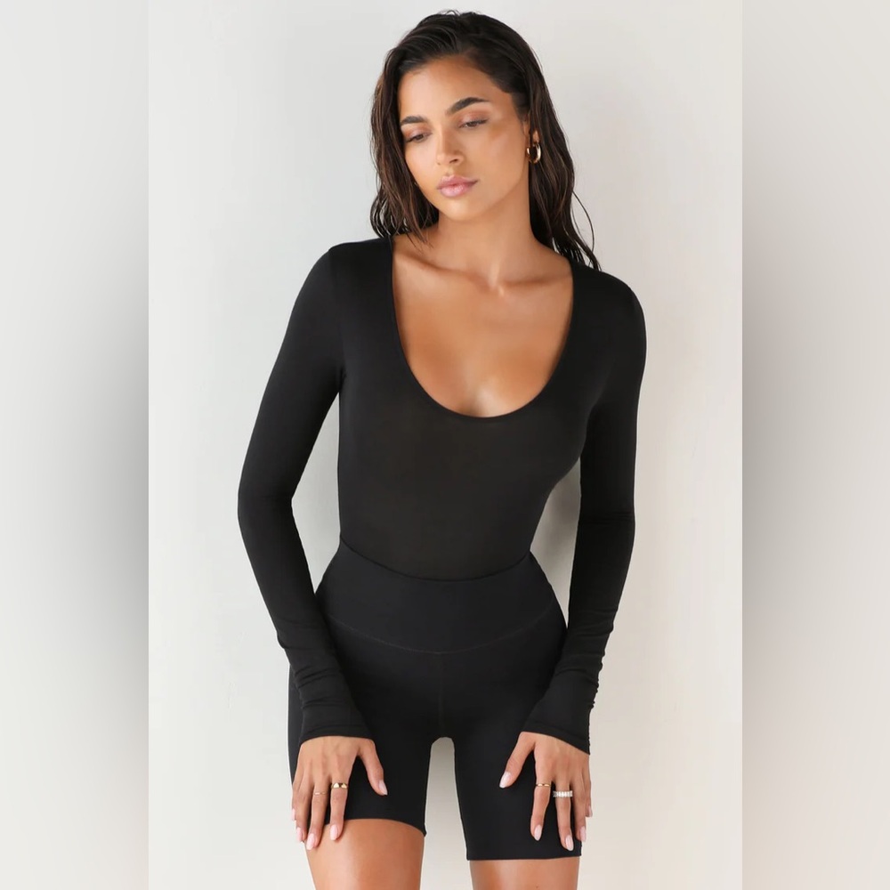 Joah Brown Scoop Neck Long Sleeve